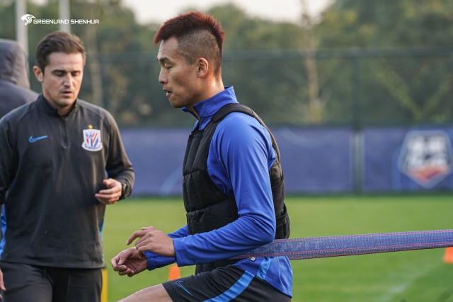 开云中国官网-亚冠冠军主帅力邀金信煜下南洋 提供20亿韩元年薪